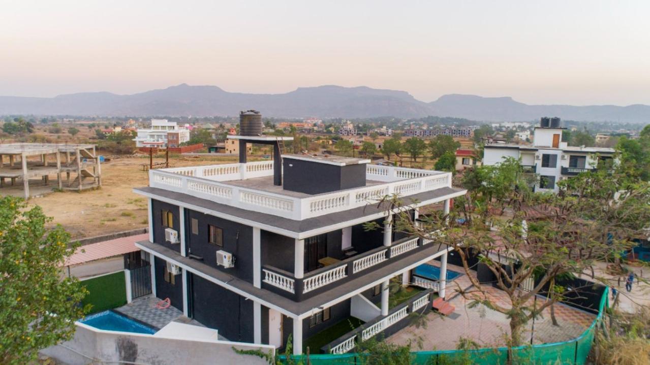 Empyrean Stay Ll 3Bhk Ll Jaguar Villa Ll Ac Ll Pvt Pool Ll Luxury Lonavala Esterno foto