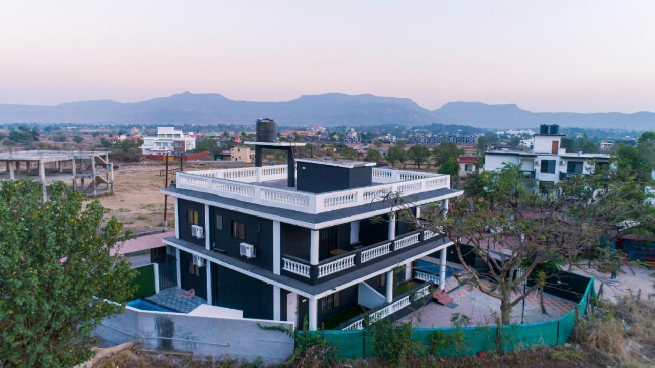 Empyrean Stay Ll 3Bhk Ll Jaguar Villa Ll Ac Ll Pvt Pool Ll Luxury Lonavala Esterno foto